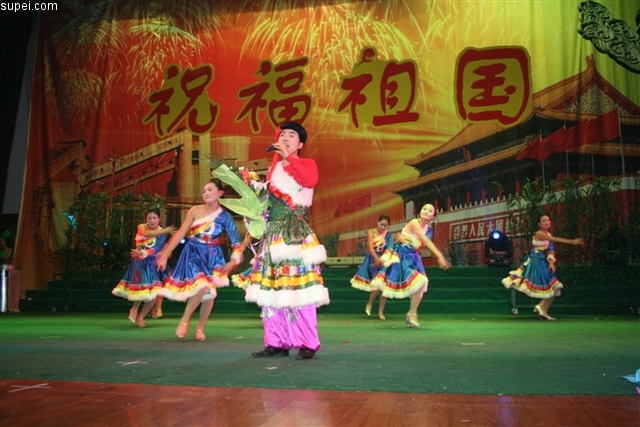 桃花依旧笑春风歌曲女版 603498_1242866637492.jpg
